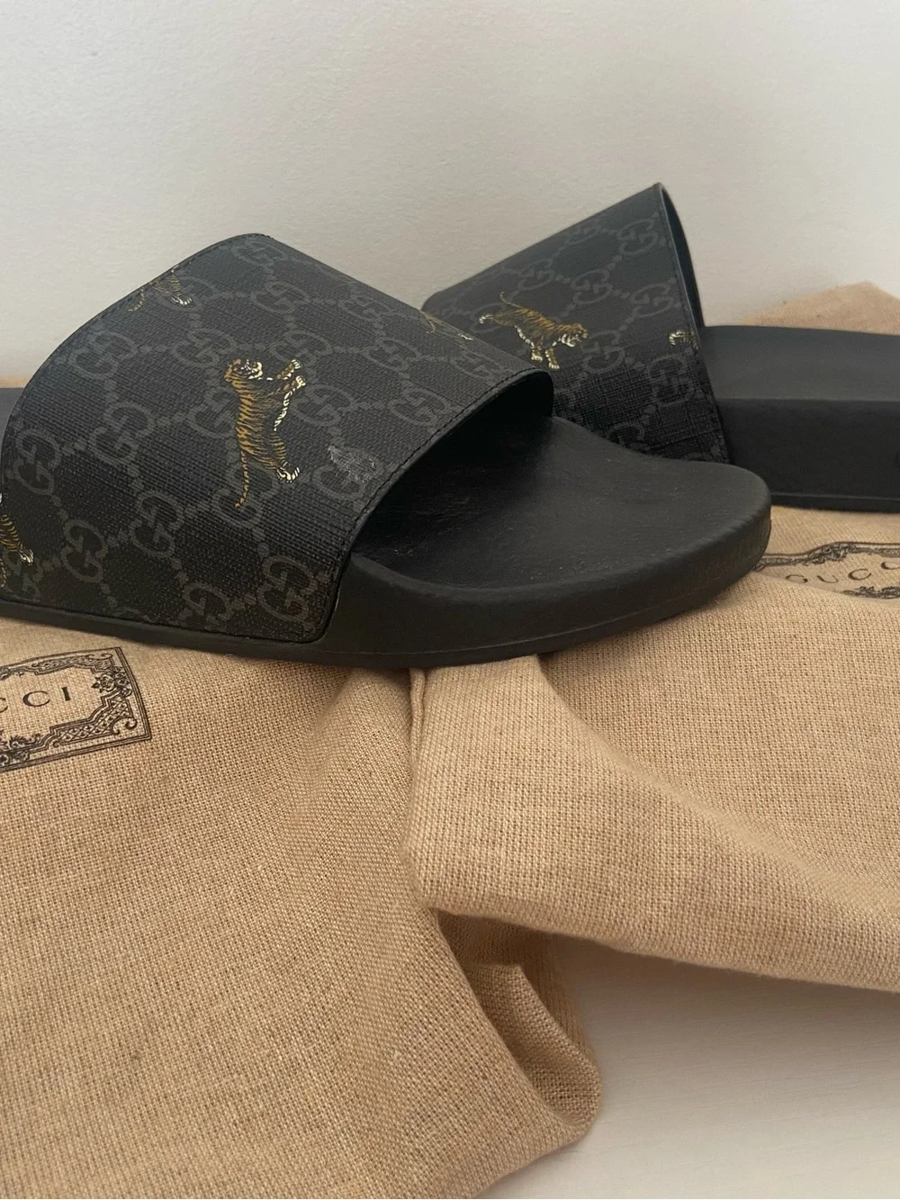 Authentic Gucci Black GG Monogram Men Slide Sandals with Embroidered Gold Tigers